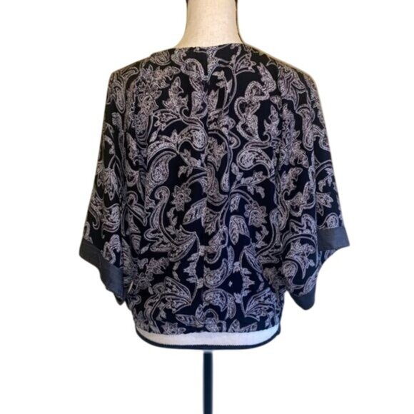 Daytrip Womens Paisley Black Zip Front Drawstring Blouse Size S Relaxed Fit - Picture 2 of 7